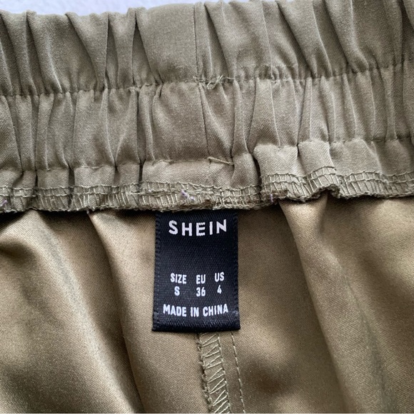 SHEIN | Army green utility cargos - Picture 8 of 8